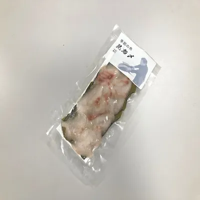 季節の魚昆布〆　　70g／中村魚市株式会社
